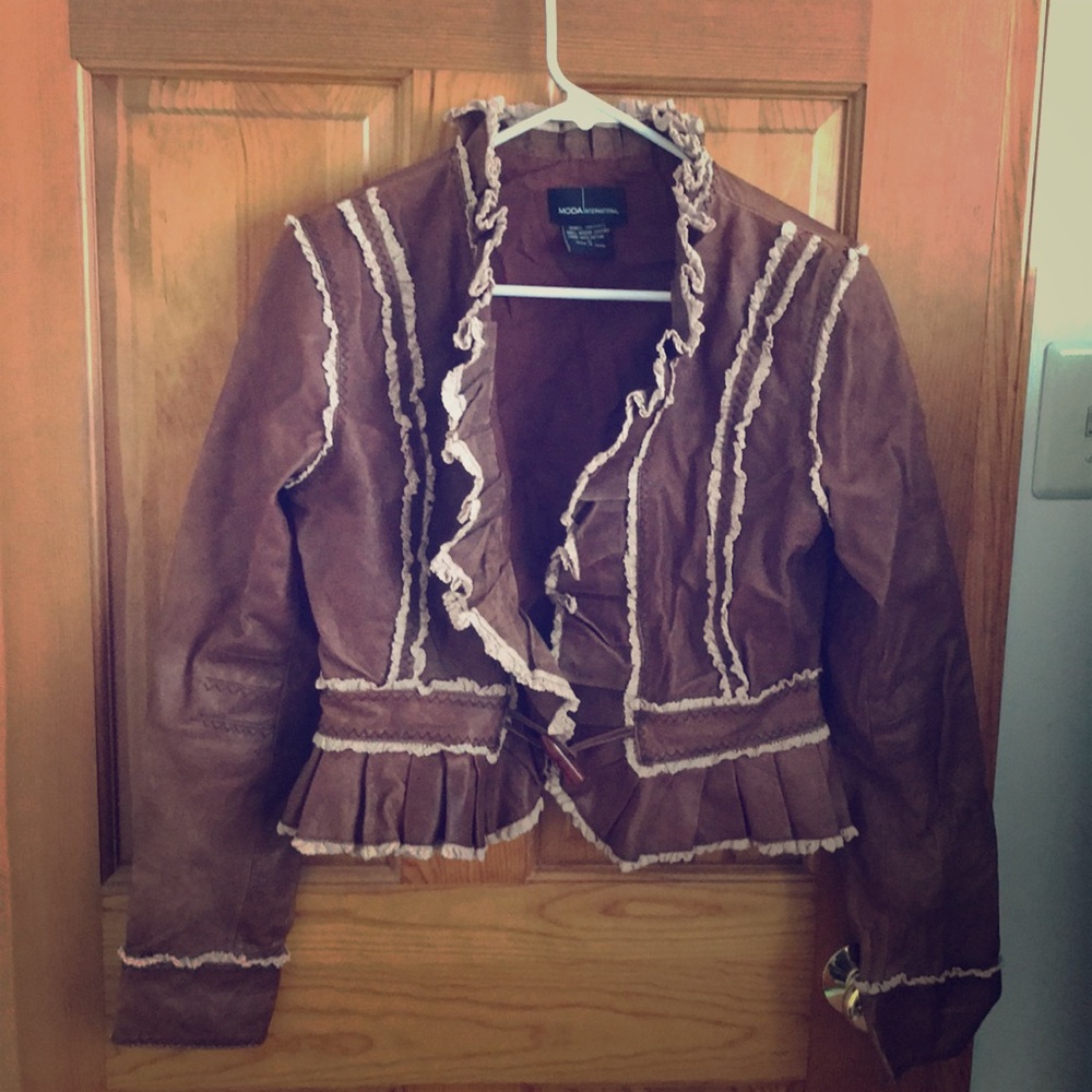 Cropped leather jacket size medium